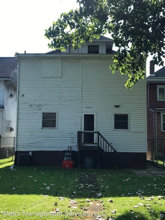 Foto del edificio - 3 br, 1 bath House - 642 Louis Coleman Dr
