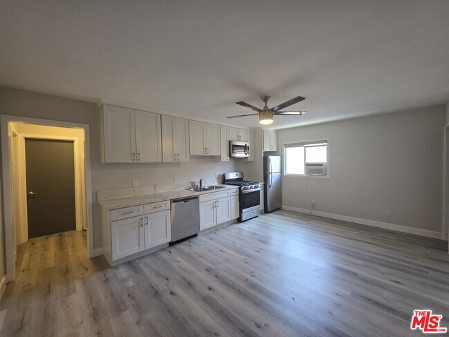 Foto del edificio - 1505 Cochran Ave