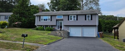 Building Photo - 30 Little Fawn Dr