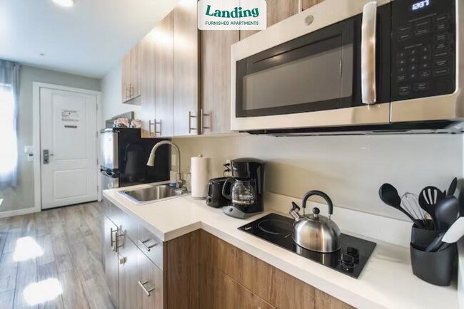 Building Photo - 2254 Moore St