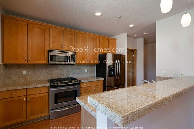 Foto del edificio - Gorgeous Two Bedroom Condominium In Berang...
