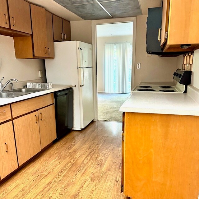 Building Photo - 1302 Mitchem Dr