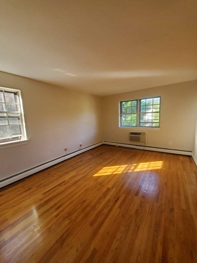 534 Church Rd, Elkins Park, PA 19027 House Rental in Elkins Park, PA