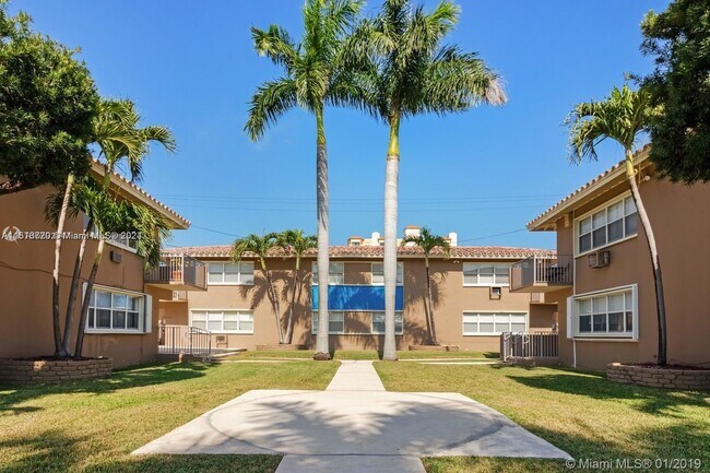 Foto del edificio - 1603 N Treasure Dr