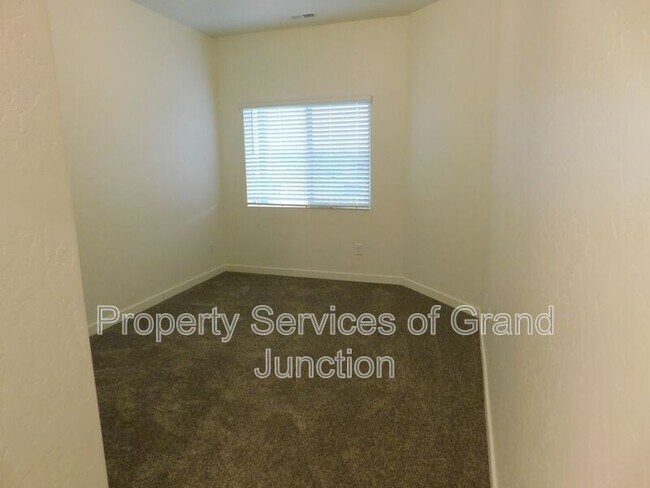 Foto del edificio - 662 Brookwillow Dr