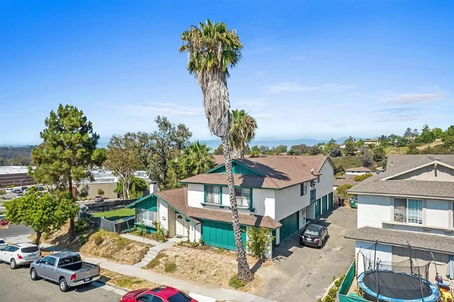 Building Photo - 2185 Via Sonora