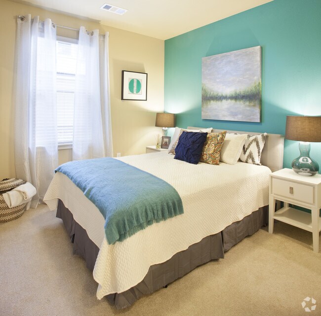 Lakewood Hills Apartments for Rent with EV Charging Lakewood, CO 27