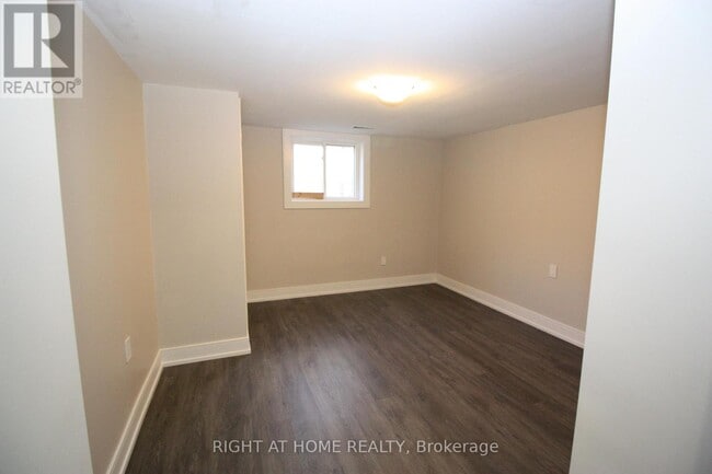 Building Photo - 31 Northampton Dr