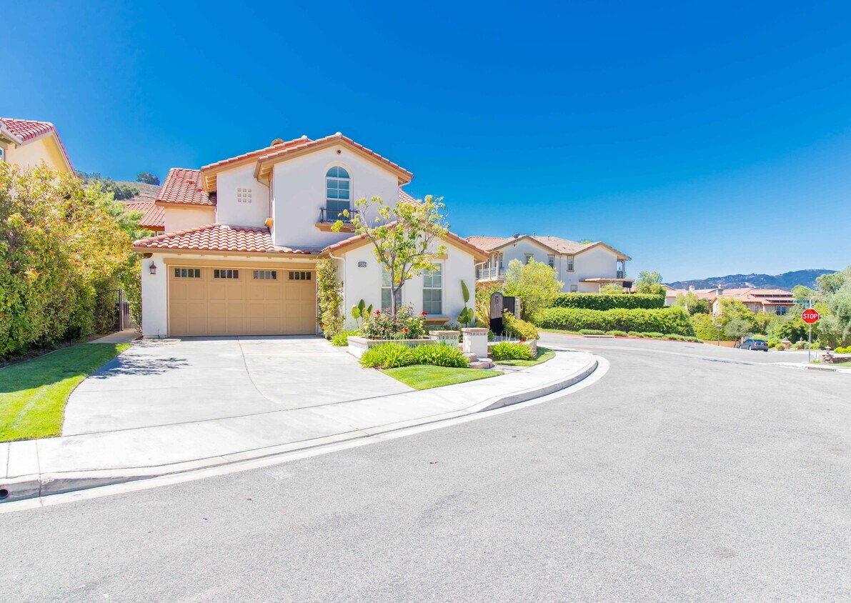 Foto principal - 4684 Luna Ct