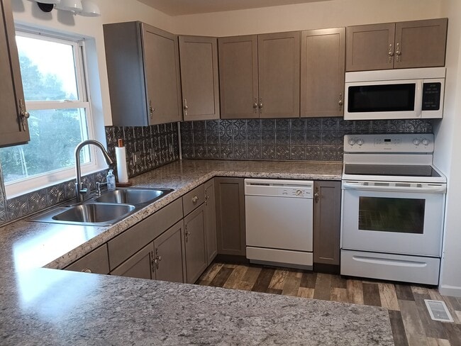 Foto del edificio - 1514 4th Ave SW
