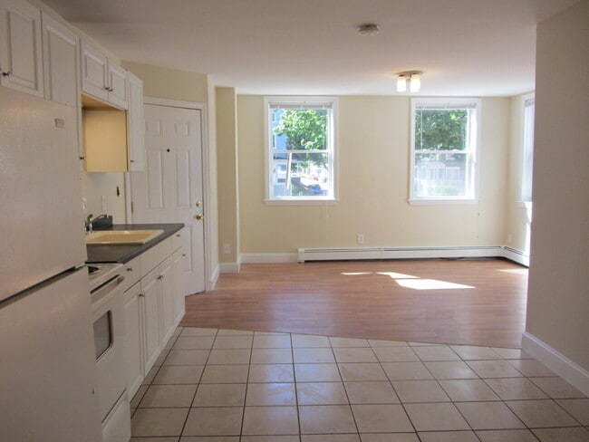 Building Photo - 61 High St