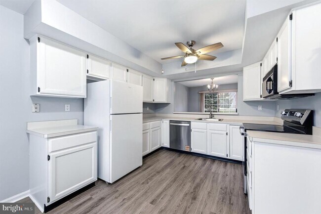 Foto del edificio - 5502 Constitution Ct