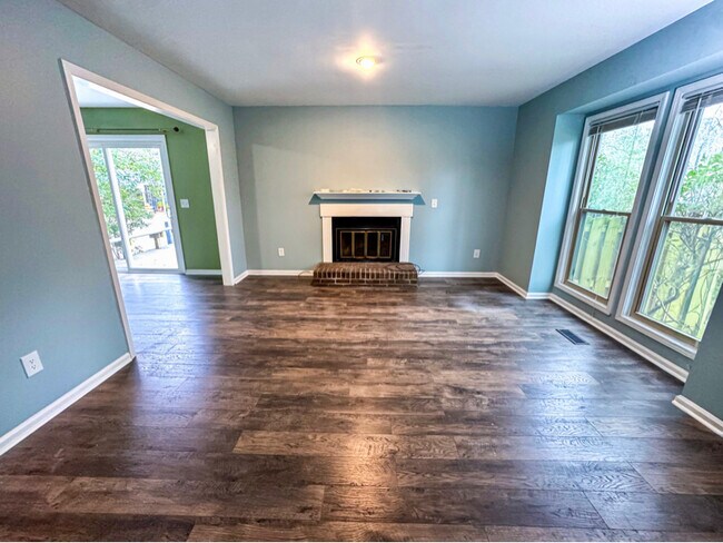 Foto del edificio - 1104 Boone Ln