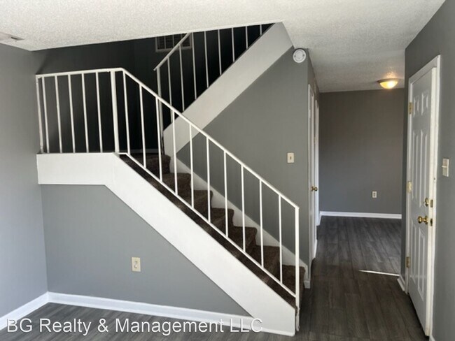 Foto del edificio - 2 br, 1.5 bath House - 1708 Fox Run Dr Apt 2