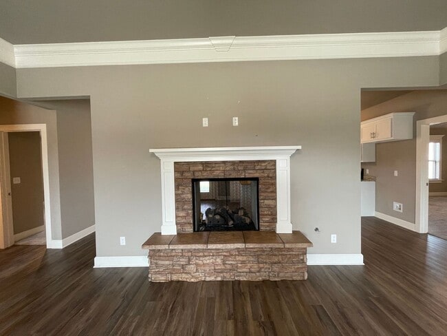 Building Photo - 3 BR House in Prairie Grove!!