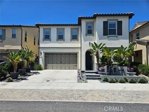 Building Photo - 13419 Gardenia Ave.
