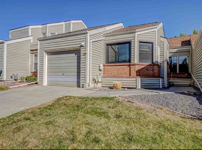 Front of Property - 2835 Villa Way