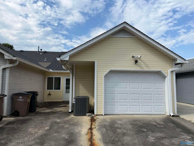 Foto del edificio - 313 Woodridge Dr SW