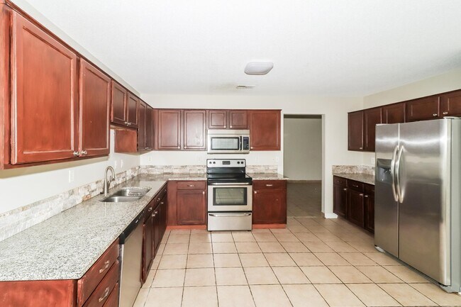 Foto del edificio - 6815 Kerry Valley Ln