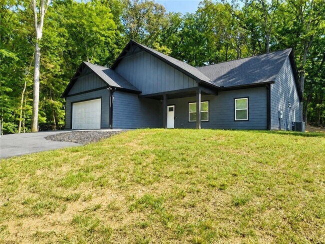 Building Photo - 310 Harmony Dr