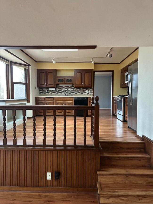 Foto del edificio - 776 Meadowbrook Ave