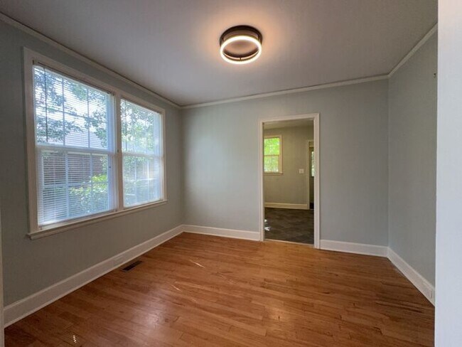 Foto del edificio - 2944 Hope Ave