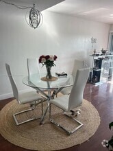 Building Photo - 9351 Fontainebleau Blvd
