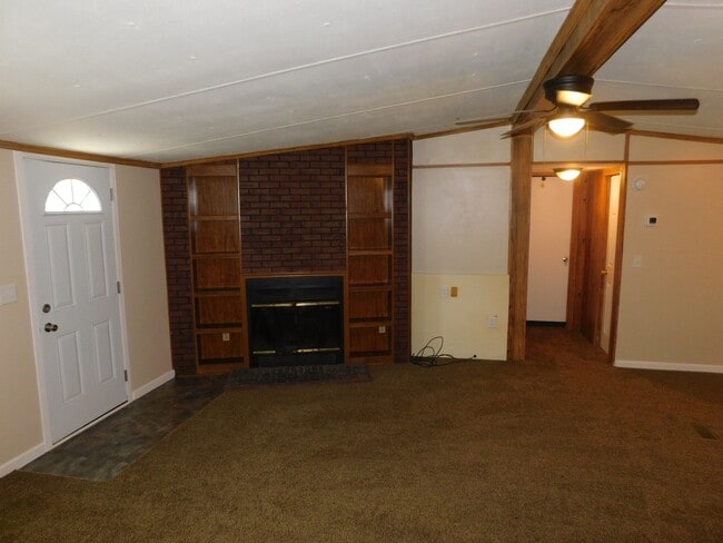 Building Photo - Cozy Modular Home in Newport
