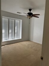 Building Photo - 3335 Silverside Dr