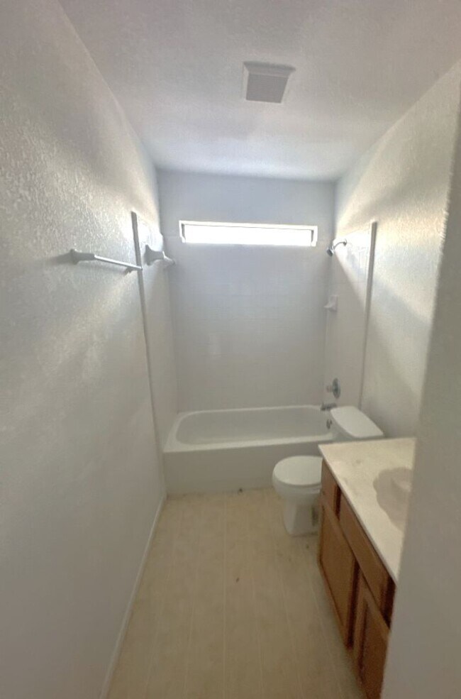 Building Photo - 3414 Cantabrian Dr