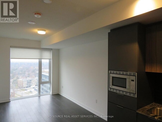 Photo du bâtiment - 50 O'Neill Rd