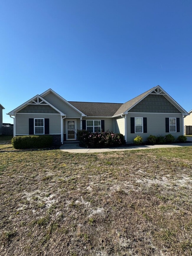 Building Photo - 310 Sinclair Ln