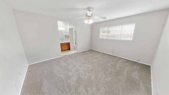 Foto del edificio - August 2026 Pre-Lease - 1 Mile to TAMU!