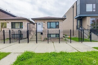 Building Photo - 2549 S Hillock Ave