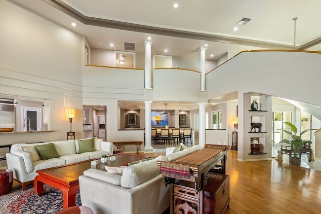 Building Photo - LUXURY RESORT 5/4.5/3+ HOME IN KAHALA, MUS...