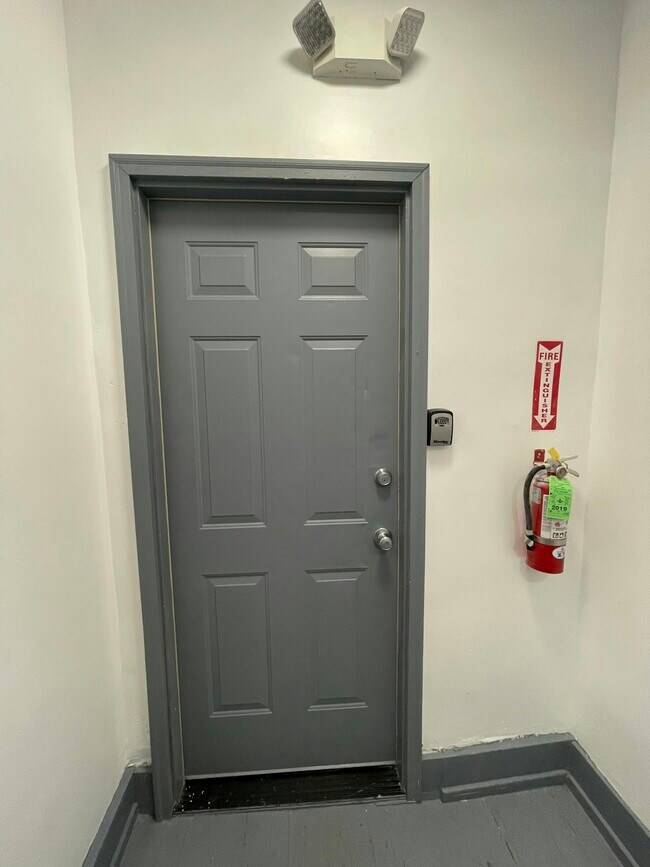 Foto del edificio - 612 W Norris St