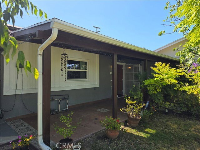 Foto del edificio - 5446 Irondale Ave