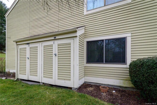 Foto del edificio - 93 Fox Run