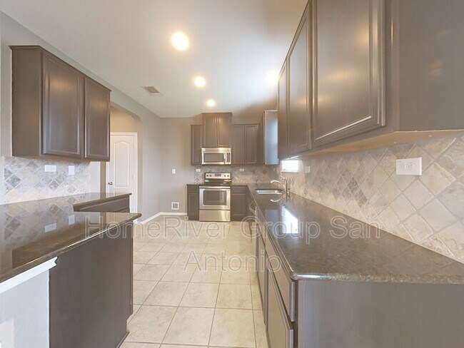 Building Photo - 4005 Legend Pond