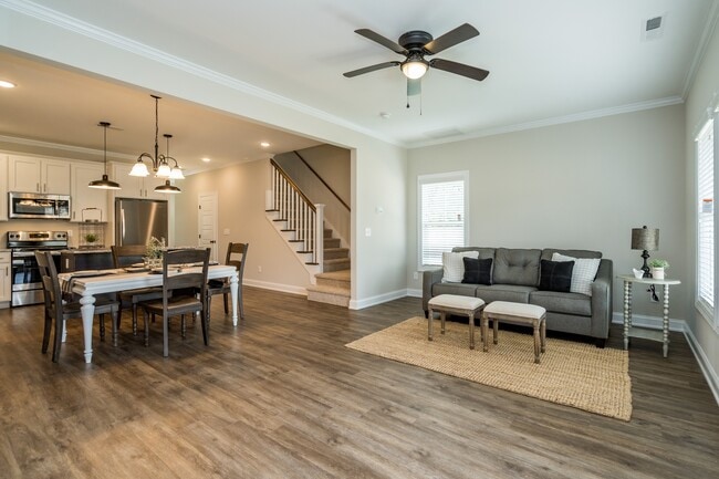 Foto del edificio - 97 Marsh Harbor St