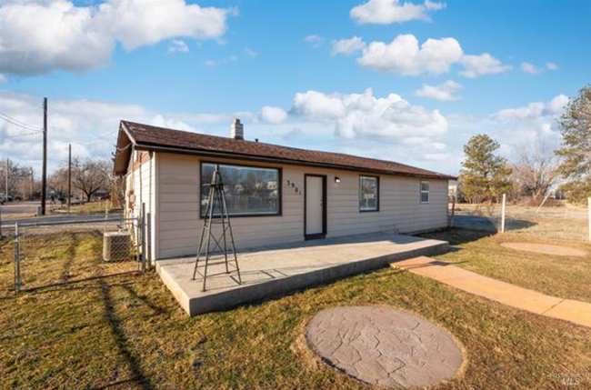 Building Photo - Garden City Home Close to the Boise Greenb...