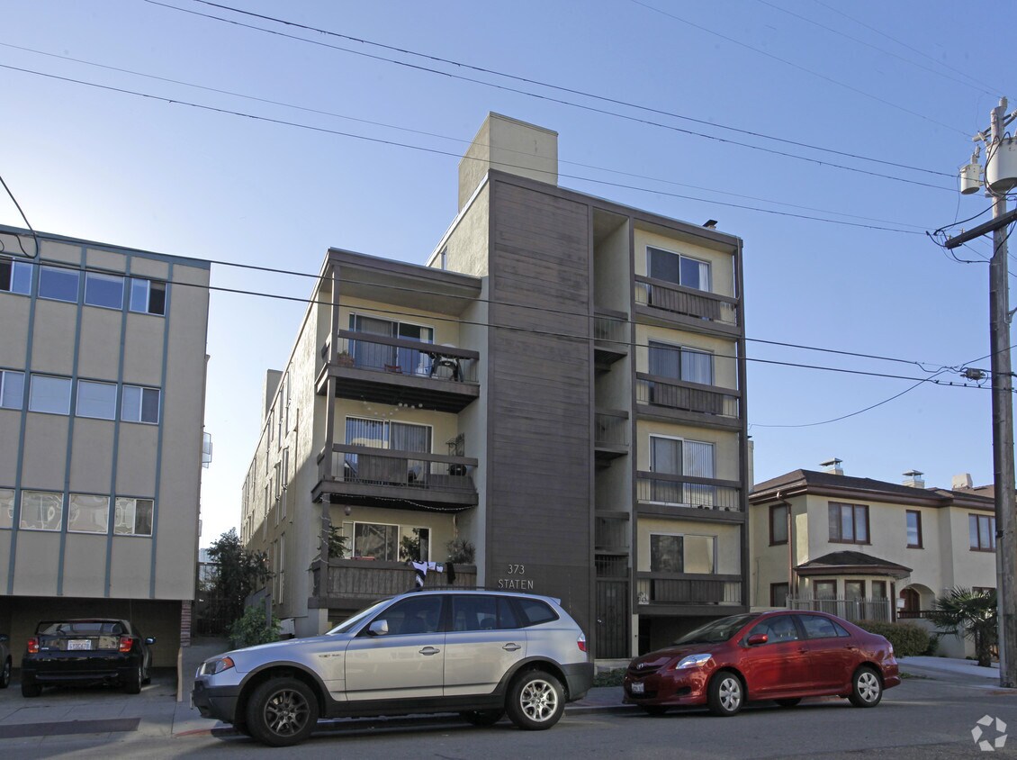 Building Photo - 373 Staten Ave