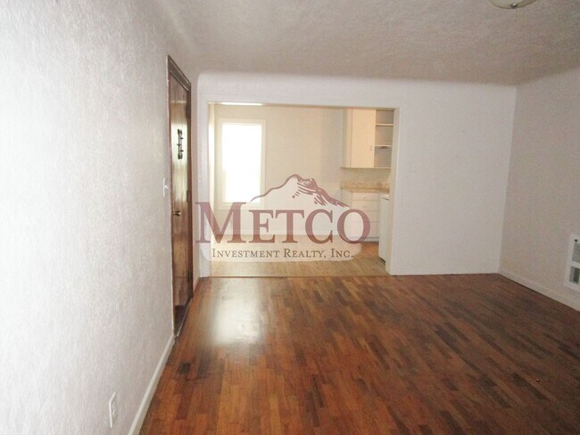 Foto del edificio - Updated 2 bedroom home