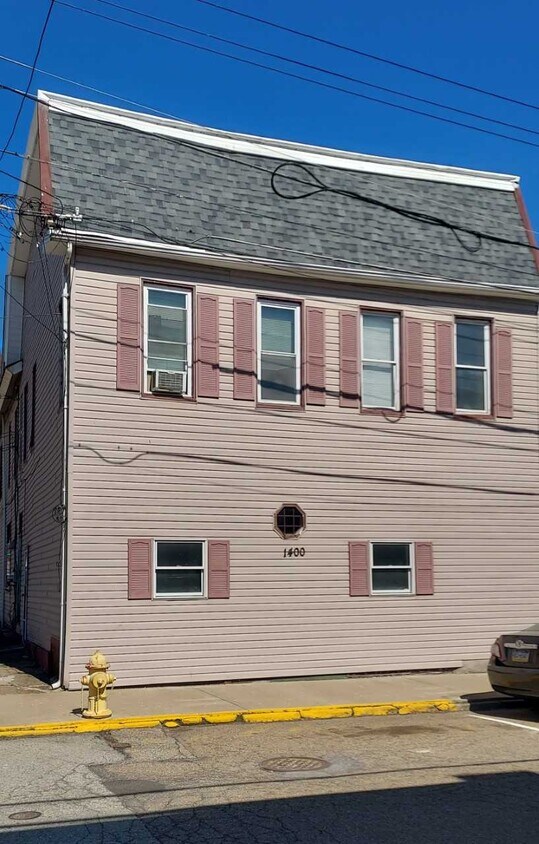Photo - 1400 Middle St (Pittsburgh, PA)