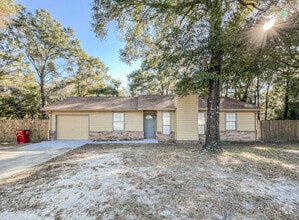Building Photo - 303 Springwood Cir