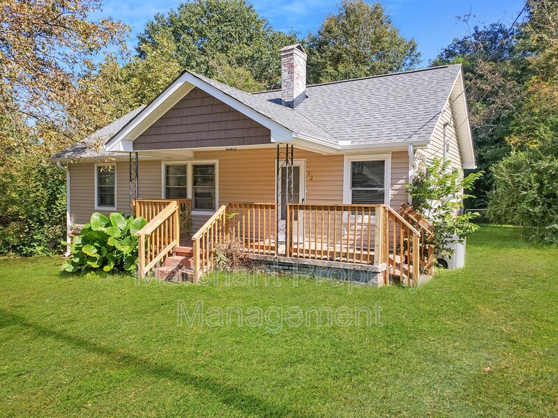 22 Springside Ave, Greenville, SC 29611 House Rental in Greenville