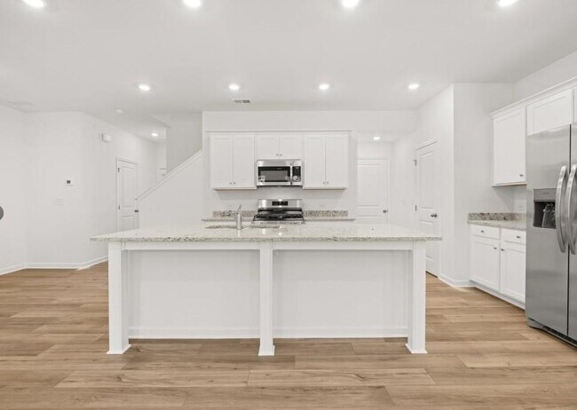 Building Photo - 102 Smithwood Dr