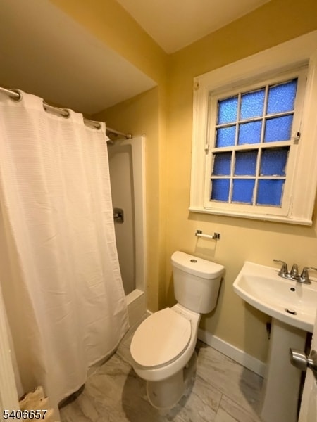 Building Photo - 16 Ivy St