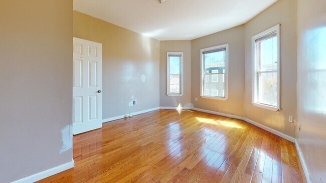 Building Photo - 22 Hendry St