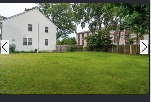 Building Photo - 10 Everett St